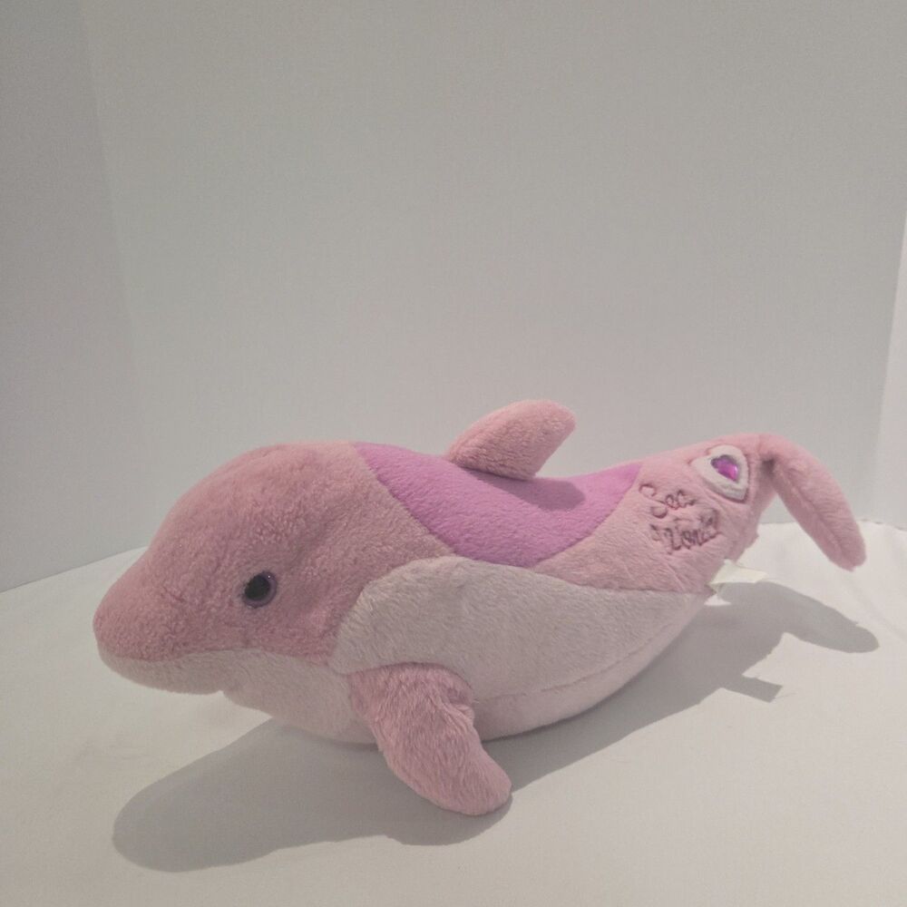 SeaWorld Pink Dolphin Plush 17" Stuffed Animal W/ Heart Gem The Petting Zoo